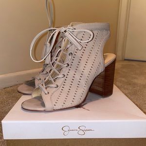 Jessica Simpson heels